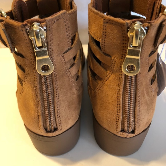 Booties - Picture 4 of 4